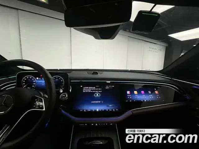 Mercedes-Benz E-Class 2026 — Photo 9/18