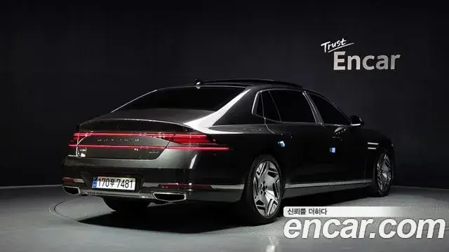 Genesis G90 2022 — Photo 10/20