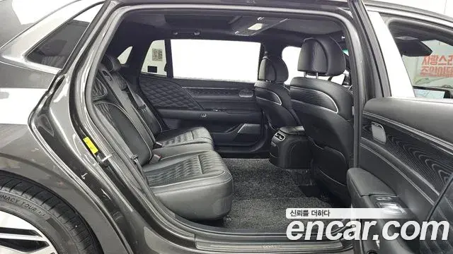 Genesis G90 2022 — Photo 17/20