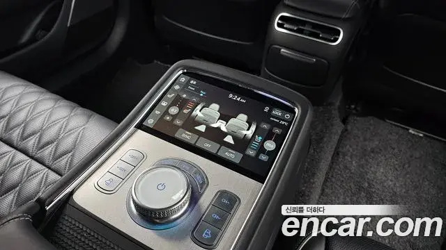 Genesis G90 2022 — Photo 11/20