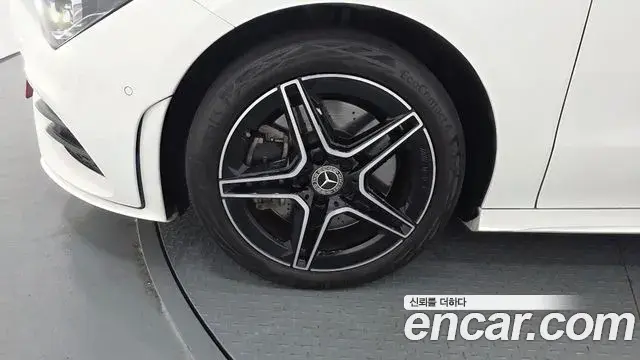Mercedes-Benz CLA-Class 2020 — Şəkil 4/30
