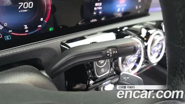 Mercedes-Benz CLA-Class 2020 — Şəkil 9/30
