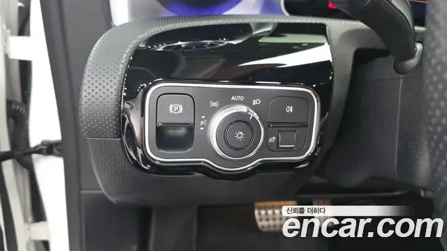 Mercedes-Benz CLA-Class 2020 — Şəkil 25/30