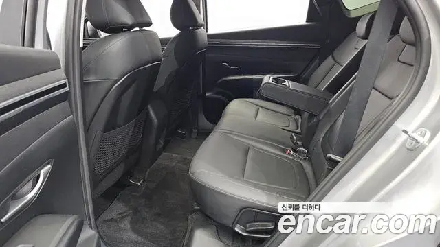Hyundai Tucson Hybrid 2022 — Photo 13/30