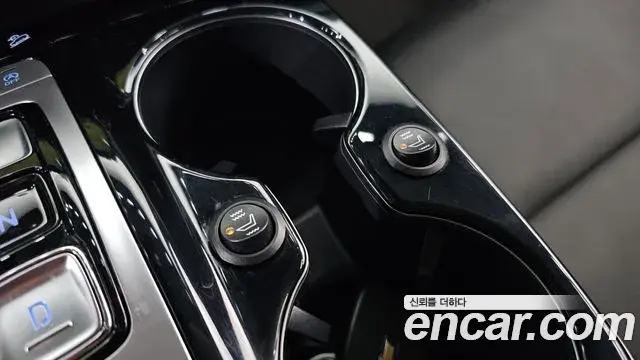 Hyundai Tucson Hybrid 2022 — Photo 7/30