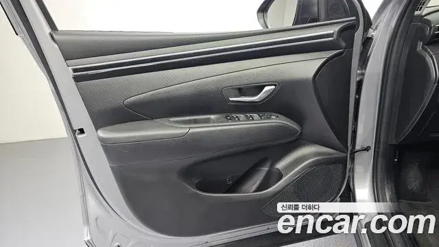 Hyundai Tucson Hybrid 2022 — Photo 25/30