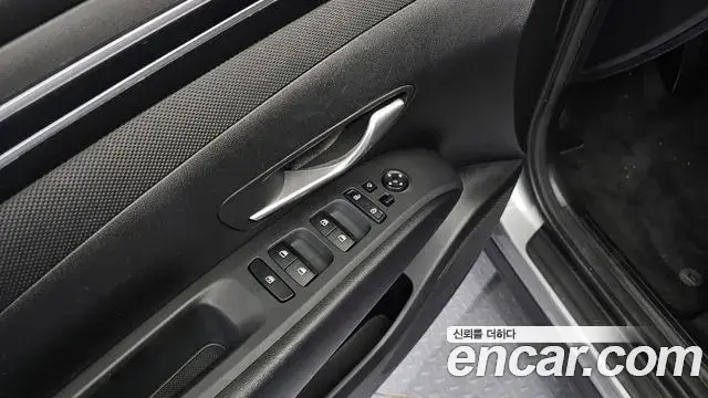 Hyundai Tucson Hybrid 2022 — Photo 29/30