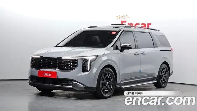 Kia Carnival 2025 — Фото 1/20