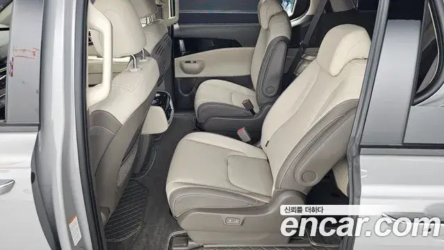 Kia Carnival 2025 — Фото 11/20