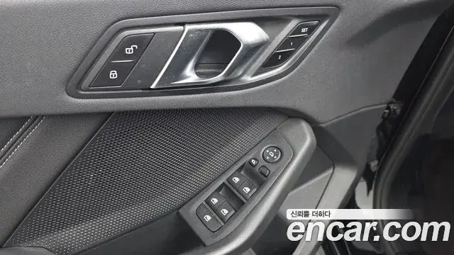 BMW 1 Series 2020 — Фото 19/20
