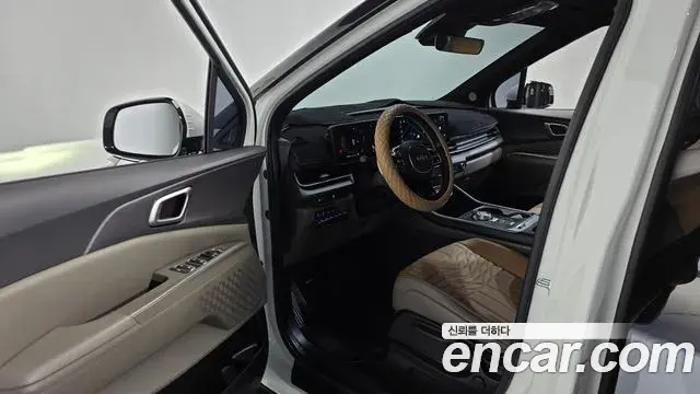 Kia Carnival 2024 — Şəkil 10/20