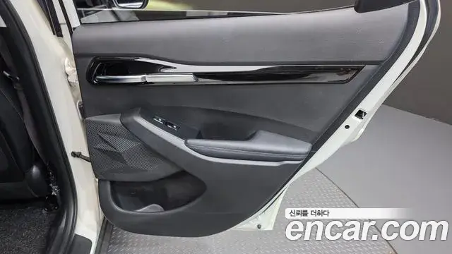 Kia Seltos 2019 — Şəkil 15/30