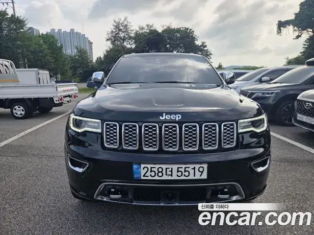 Jeep Grand Cherokee 2021 — Şəkil 3/20