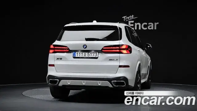BMW X5 2023 — Photo 31/34