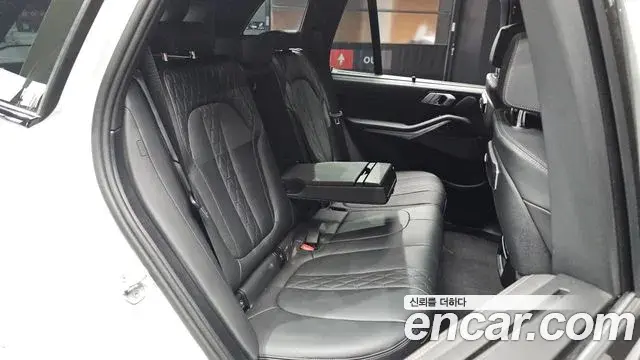 BMW X5 2023 — Photo 32/34