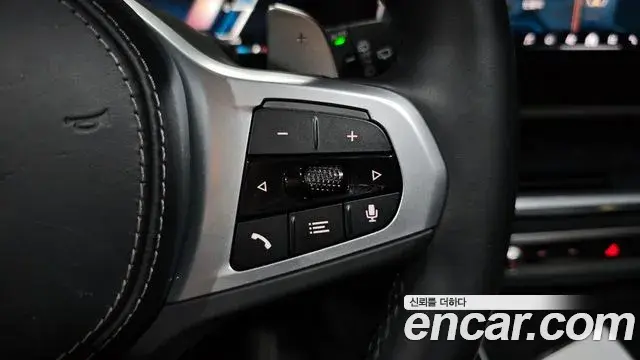 BMW X5 2023 — Photo 8/34