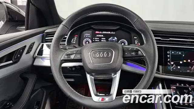 Audi Q8 2025 — Photo 32/36