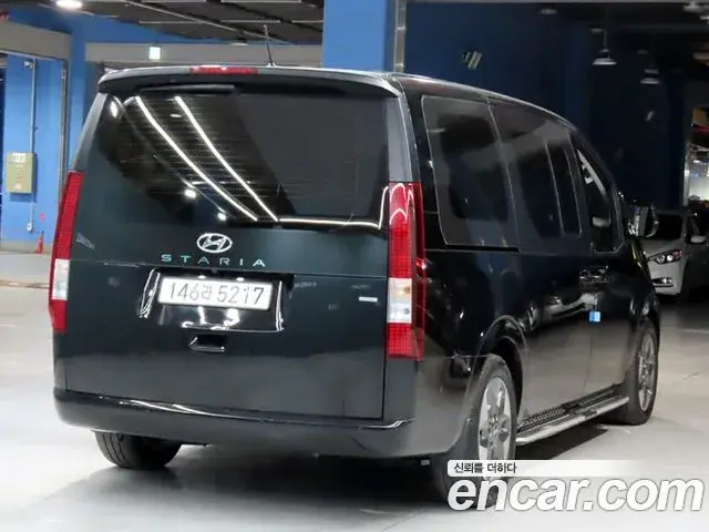 Hyundai Staria 2023 — Şəkil 15/20
