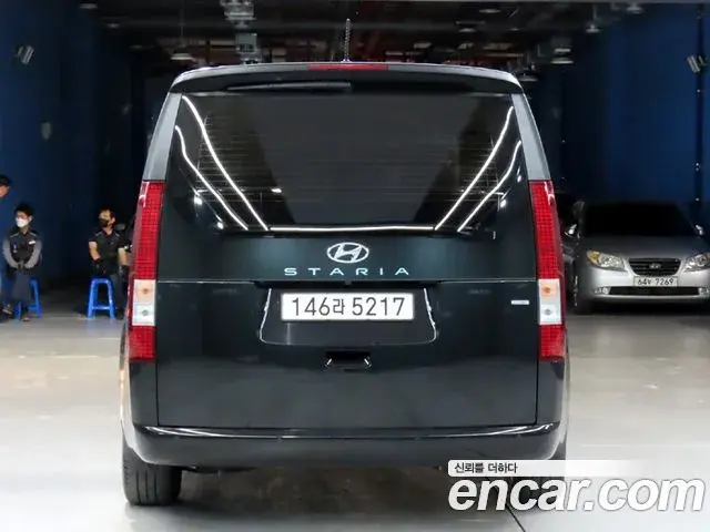 Hyundai Staria 2023 — Şəkil 16/20