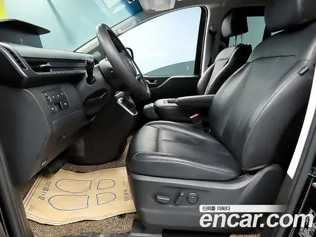 Hyundai Staria 2023 — Şəkil 10/20