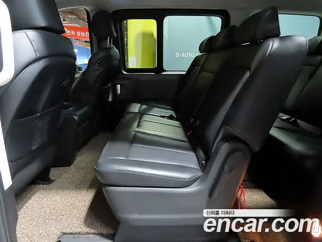 Hyundai Staria 2023 — Şəkil 9/20