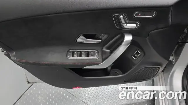 Mercedes-Benz A-Class 2021 — Şəkil 14/32