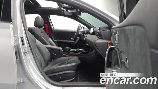 Mercedes-Benz A-Class 2021 — Şəkil 32/32