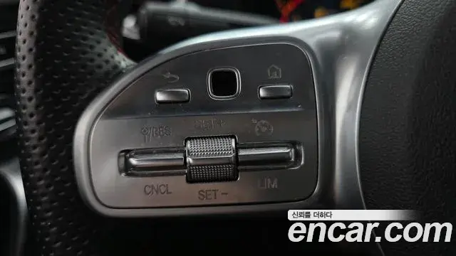 Mercedes-Benz A-Class 2021 — Şəkil 27/32