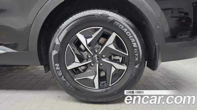 Kia Sorento 2023 — Şəkil 6/30