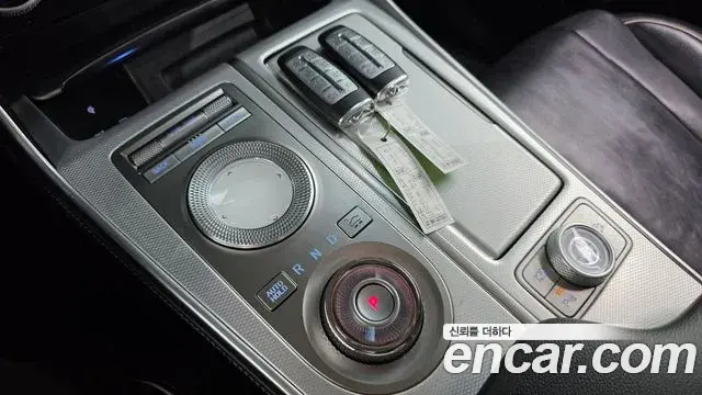 Genesis GV80 2021 — Photo 9/20