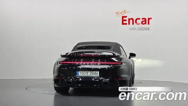 Porsche 911 2021 — Şəkil 10/30