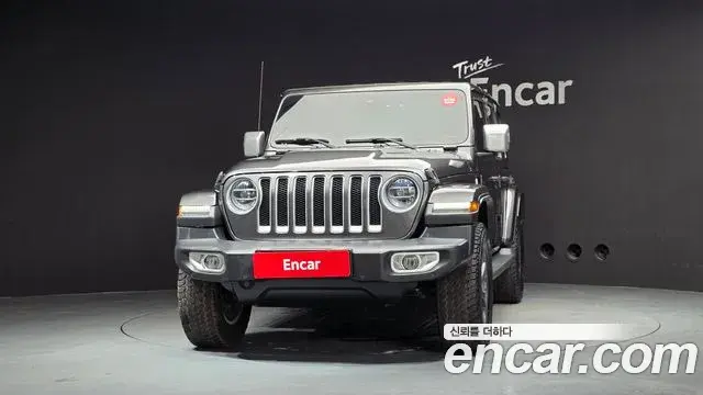 Jeep Wrangler 2019 — Şəkil 19/20