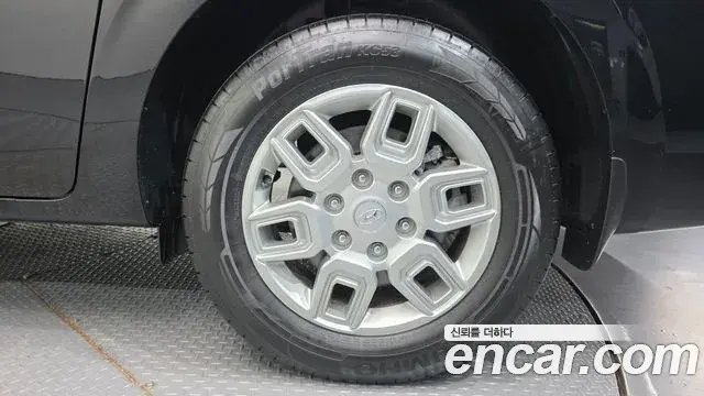 Hyundai Staria 2023 — Şəkil 19/30