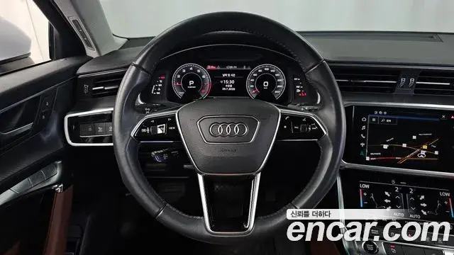 Audi A6 2021 — Photo 32/33