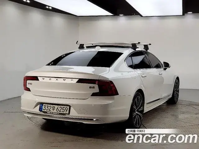 Volvo S90 2022 — Photo 11/20