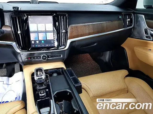 Volvo S90 2022 — Photo 10/20