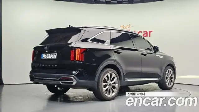 Kia Sorento 2021 — Фото 2/20