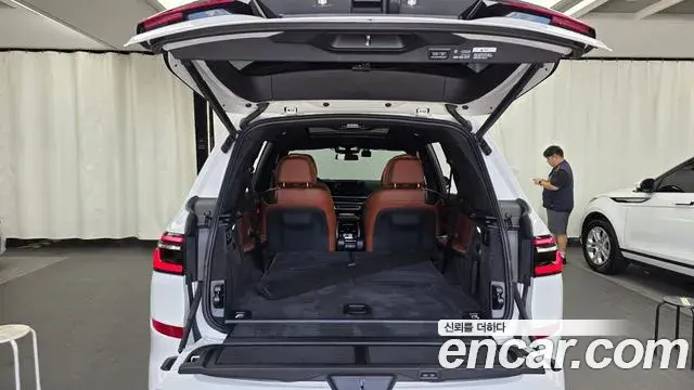 BMW X7 2025 — Şəkil 10/38