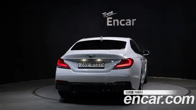 Genesis G70 2019 — Photo 21/30