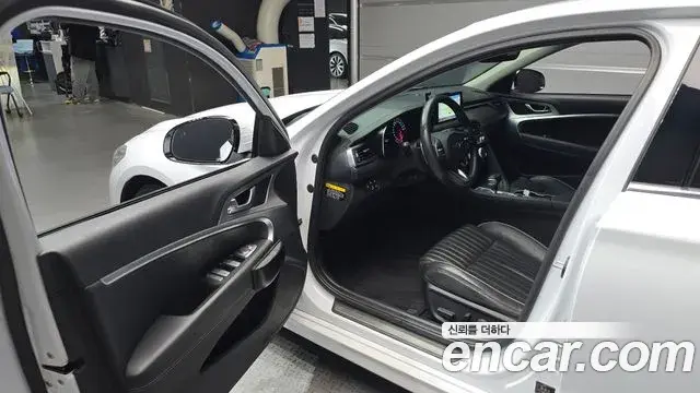 Genesis G70 2019 — Photo 27/30