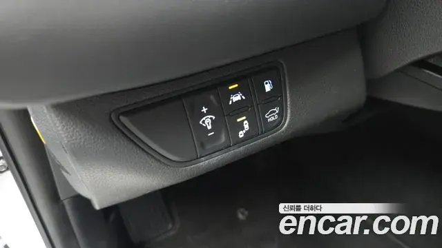 Genesis G70 2019 — Photo 29/30