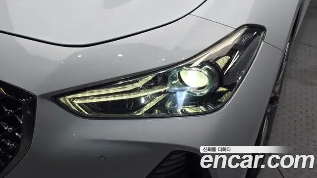 Genesis G70 2019 — Photo 24/30