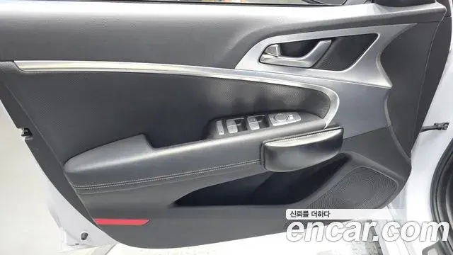 Genesis G70 2019 — Photo 23/30