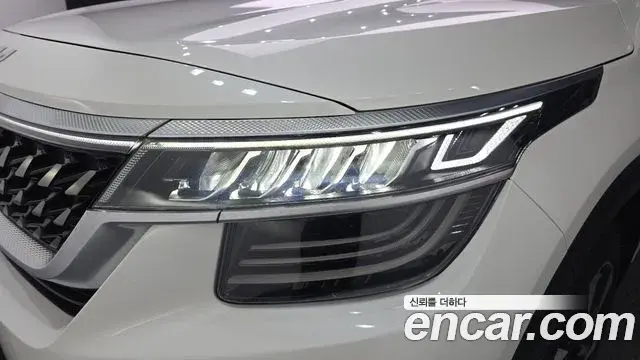 Kia Seltos 2021 — Şəkil 18/30