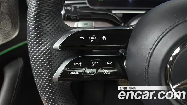 Mercedes-Benz GLE-Class 2023 — Photo 29/37