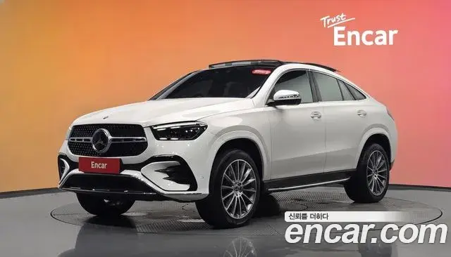 Mercedes-Benz GLE-Class 2023 — Photo 32/37