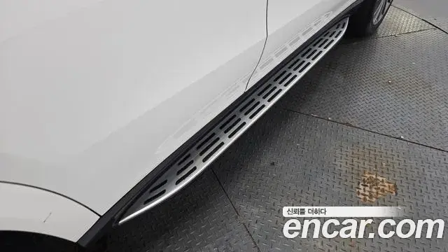 Mercedes-Benz GLE-Class 2023 — Photo 15/37