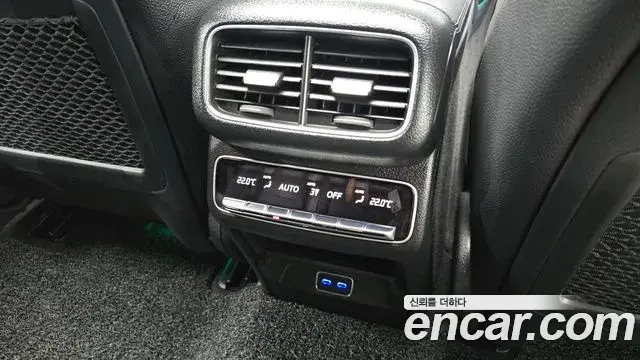 Mercedes-Benz GLE-Class 2023 — Photo 35/37