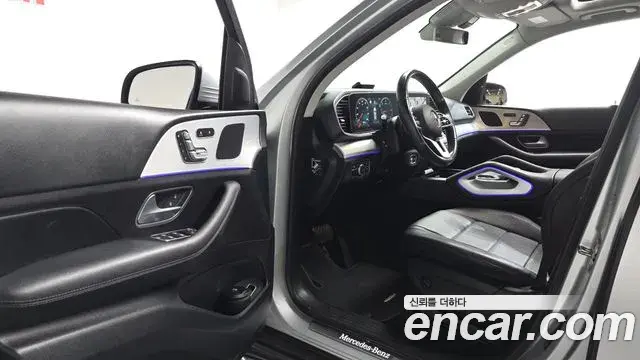 Mercedes-Benz GLE-Class 2020 — Photo 10/20