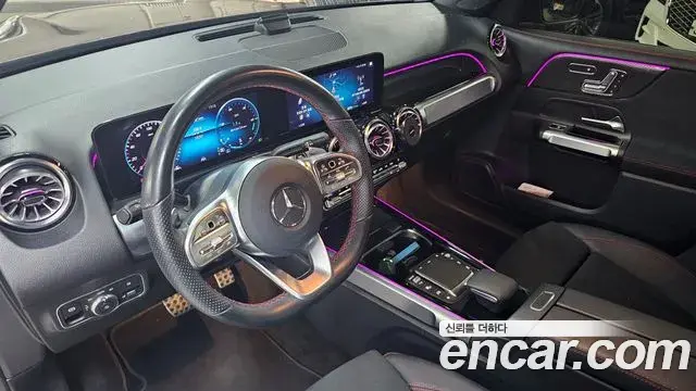 Mercedes-Benz GLB-Class 2023 — Şəkil 9/20